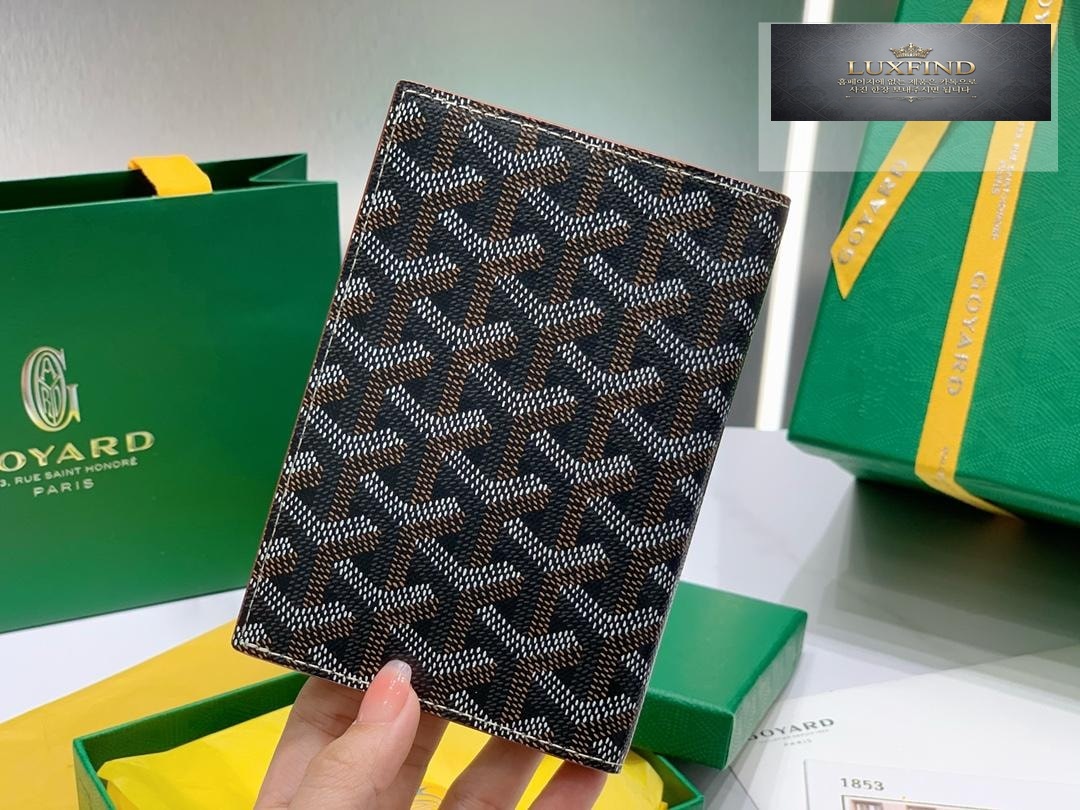 Goyard Grenelle Passport Case