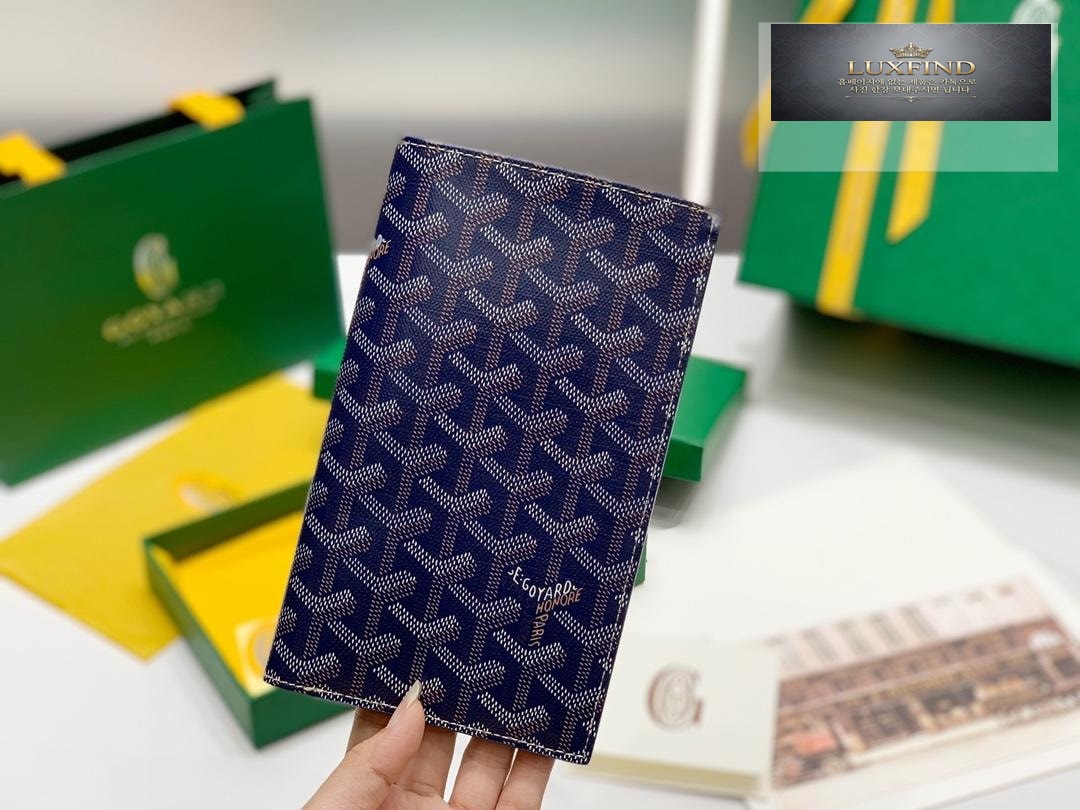 Goyard Bi Fold Long Wallet