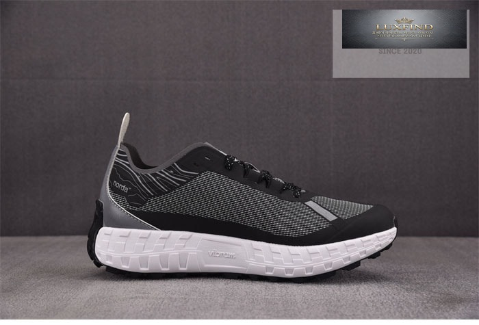 노다 001 스니커즈 블랙/그레이 Anti Slip Wear Resistant