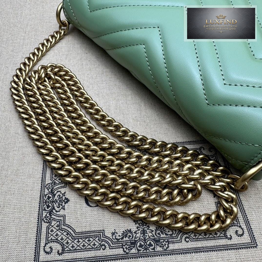 Gucci GG Marmont Matelasse Mini Chain