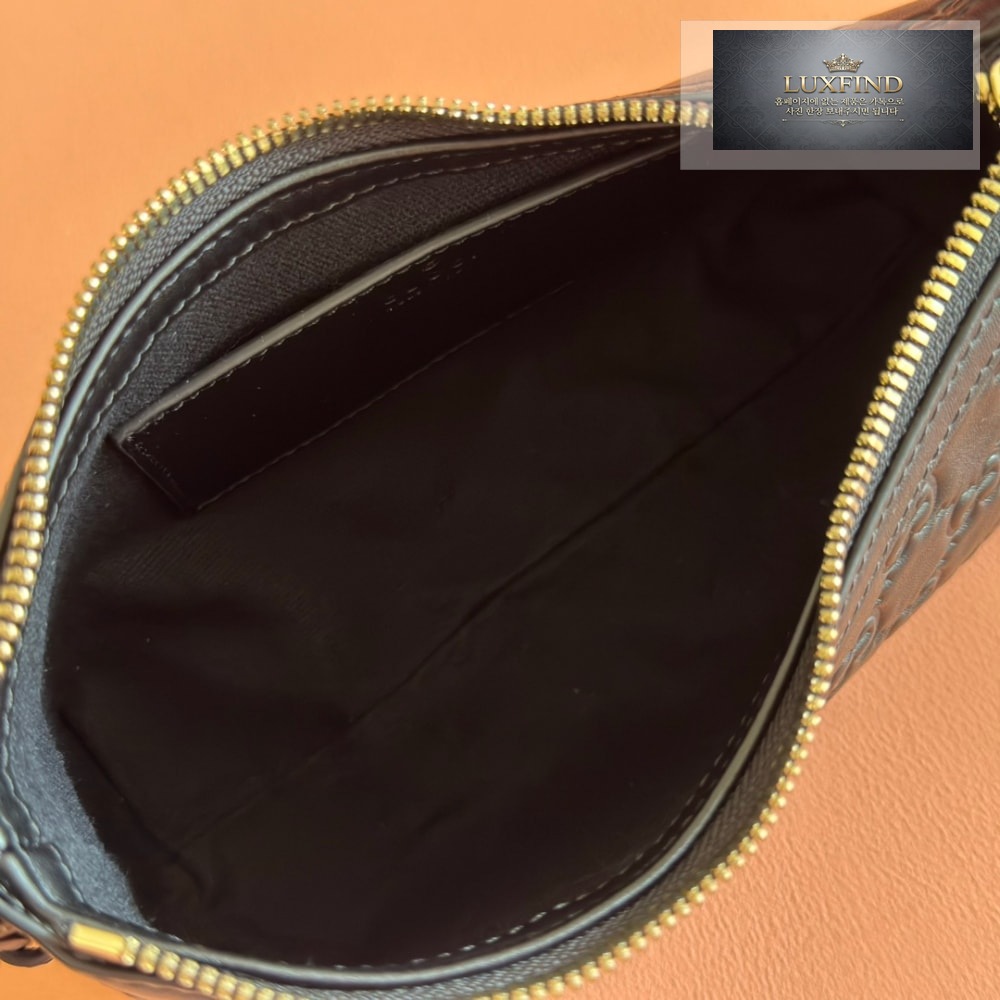 Gucci GG Emblem Shoulder