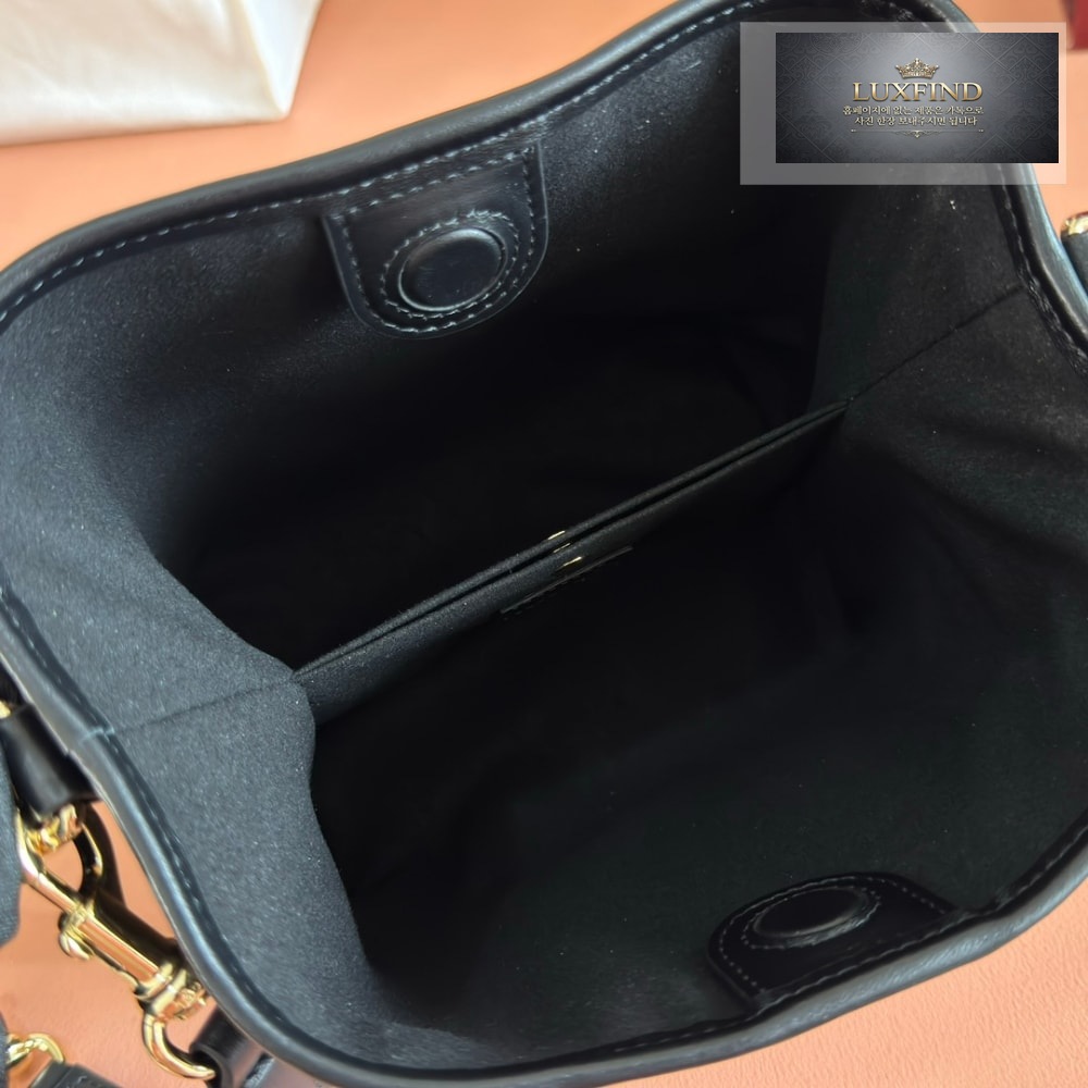 Gucci GG Emblem Bucket