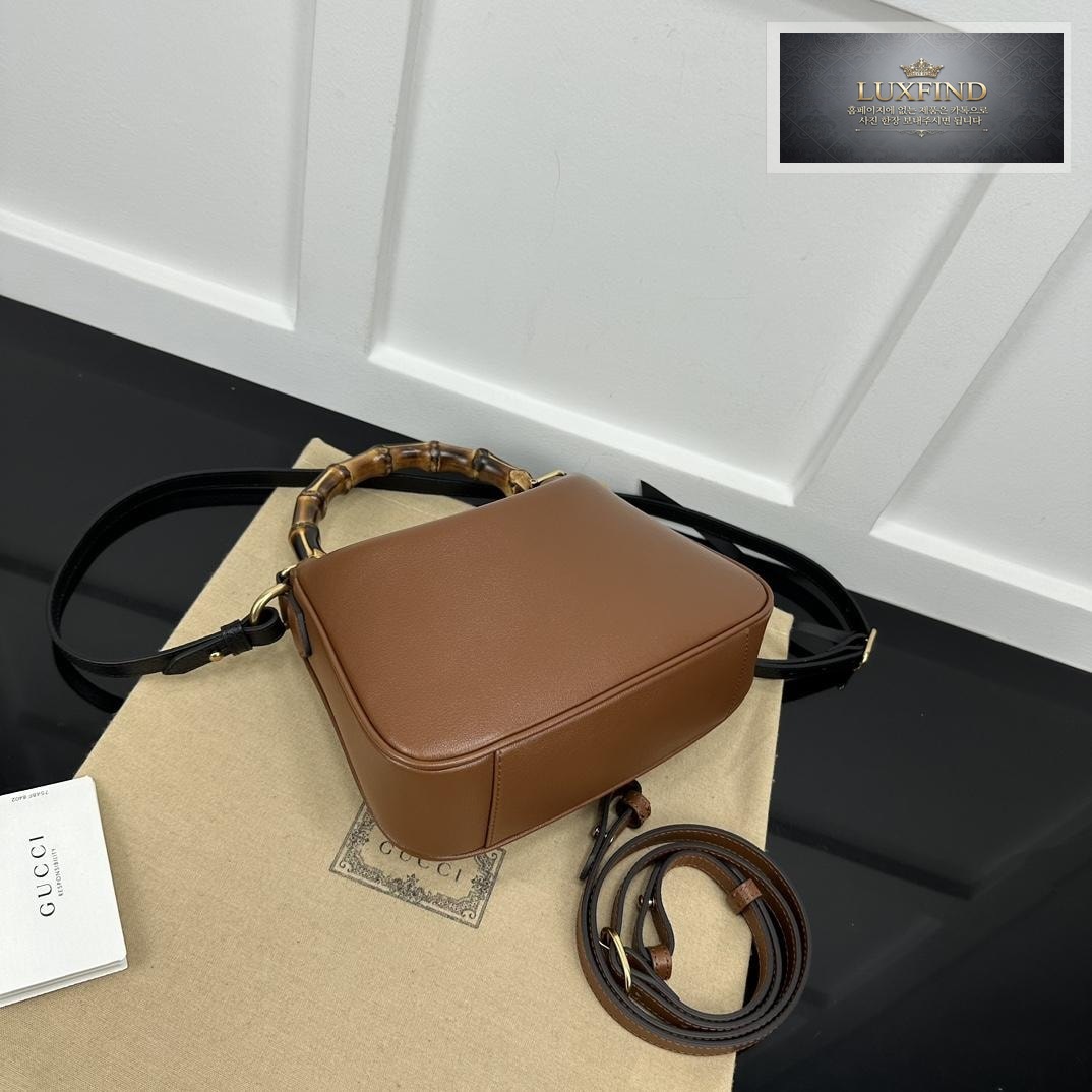 Gucci Diana Shoulder