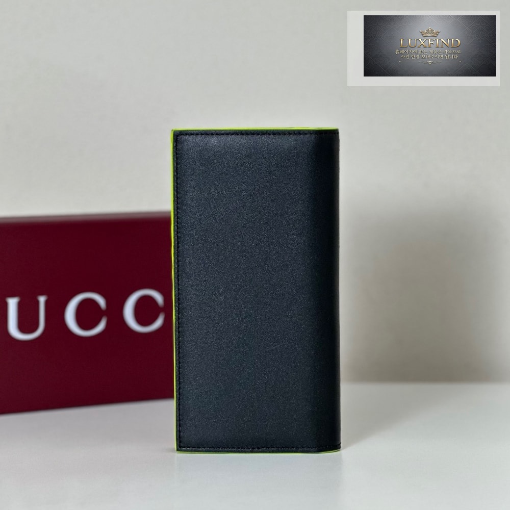 Gucci 835054