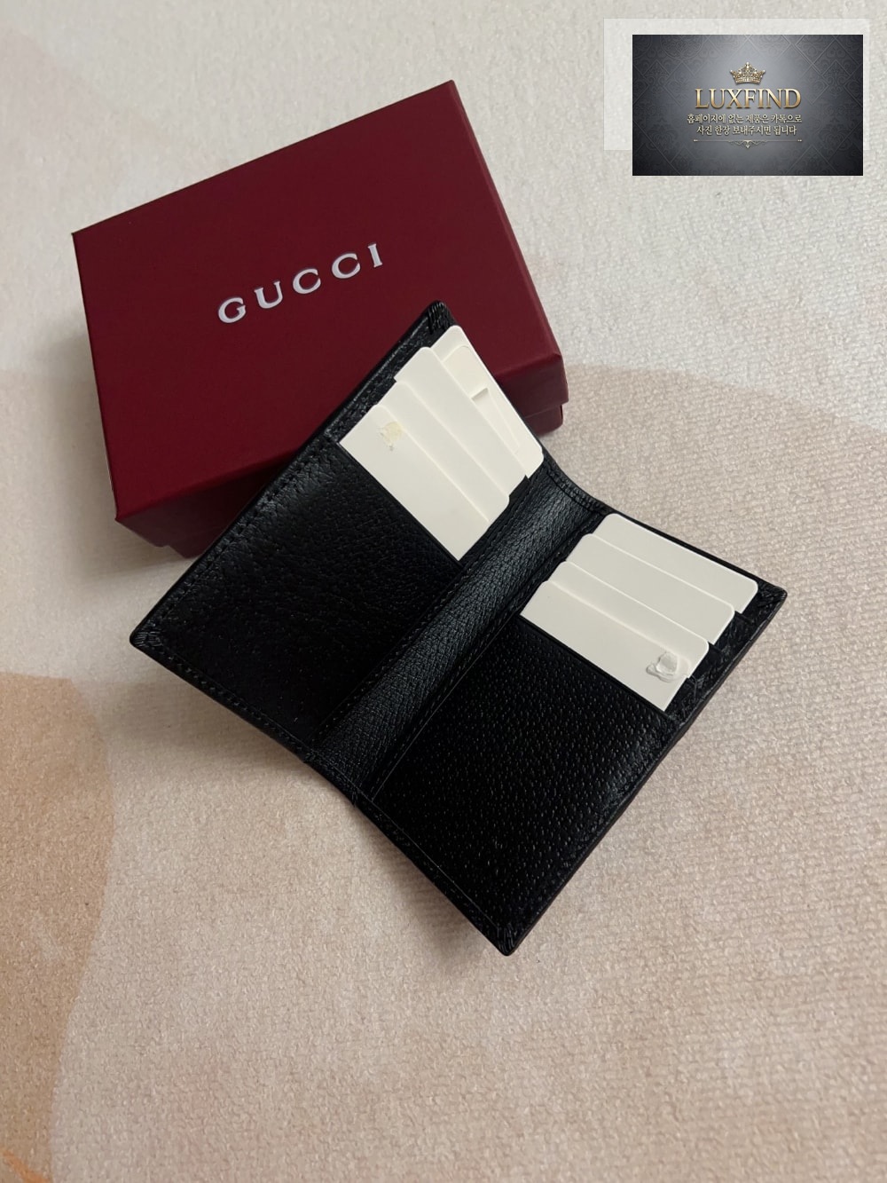 Gucci 834691