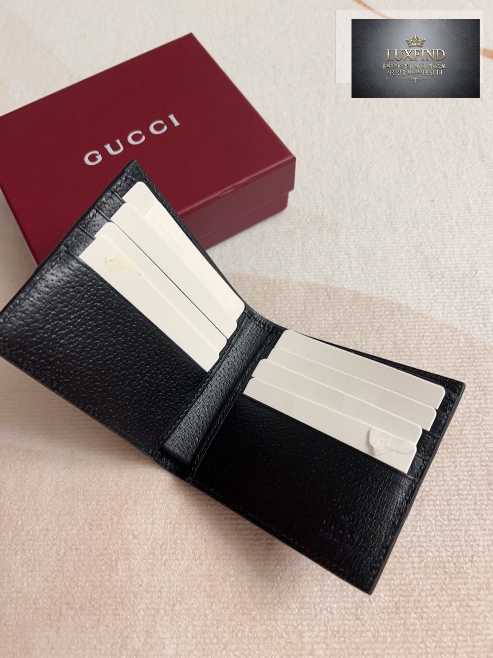 Gucci 834271