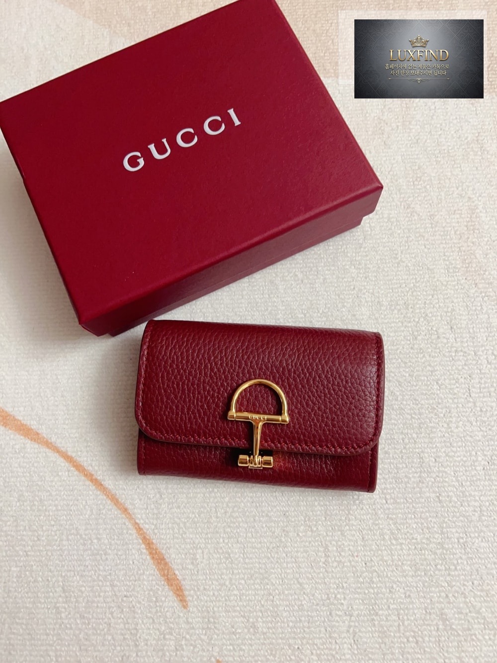 Gucci 828148