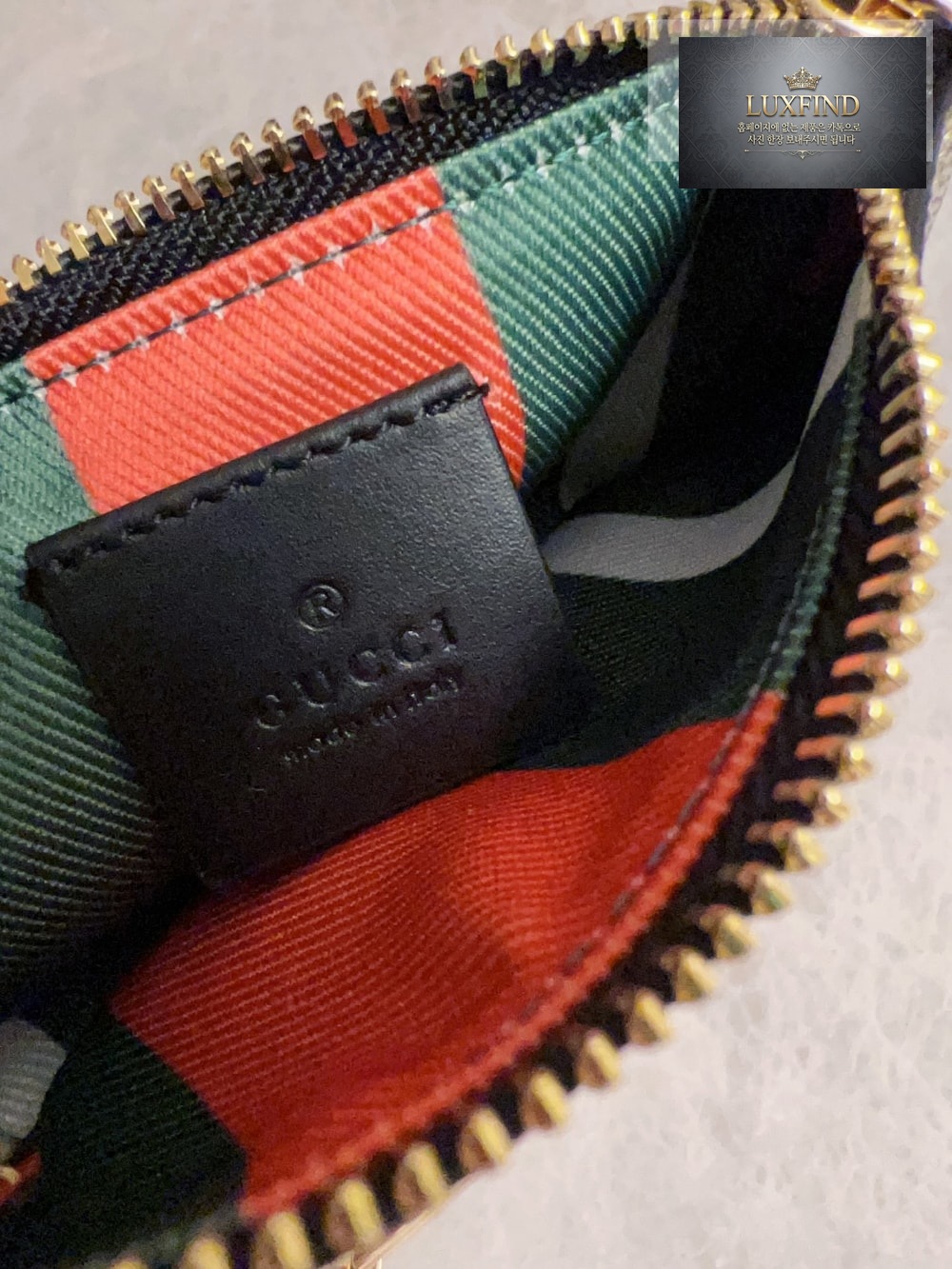 Gucci 819113