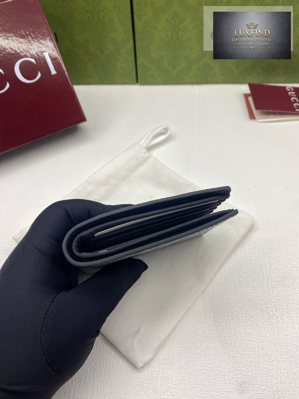 Gucci 739475