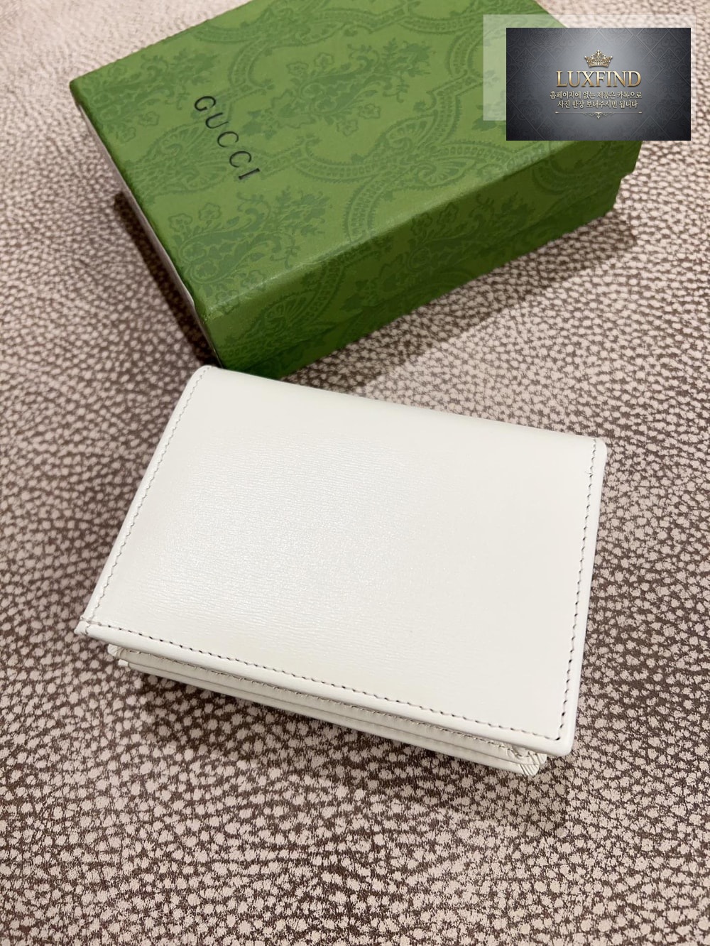 Gucci 621887