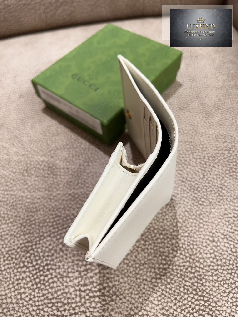 Gucci 621887