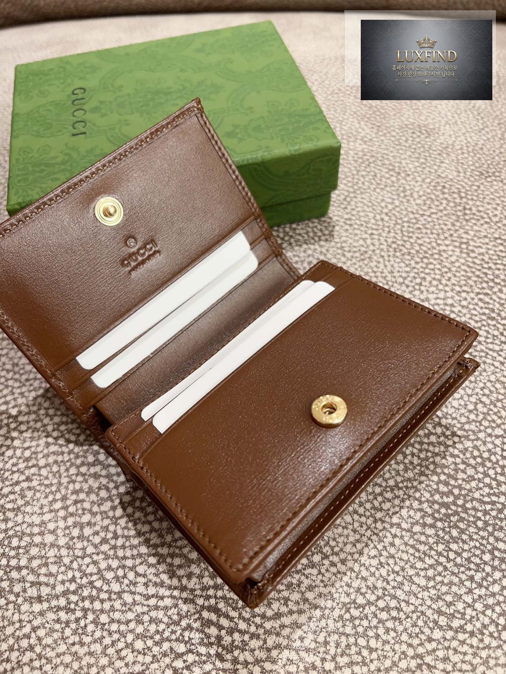 Gucci 621887