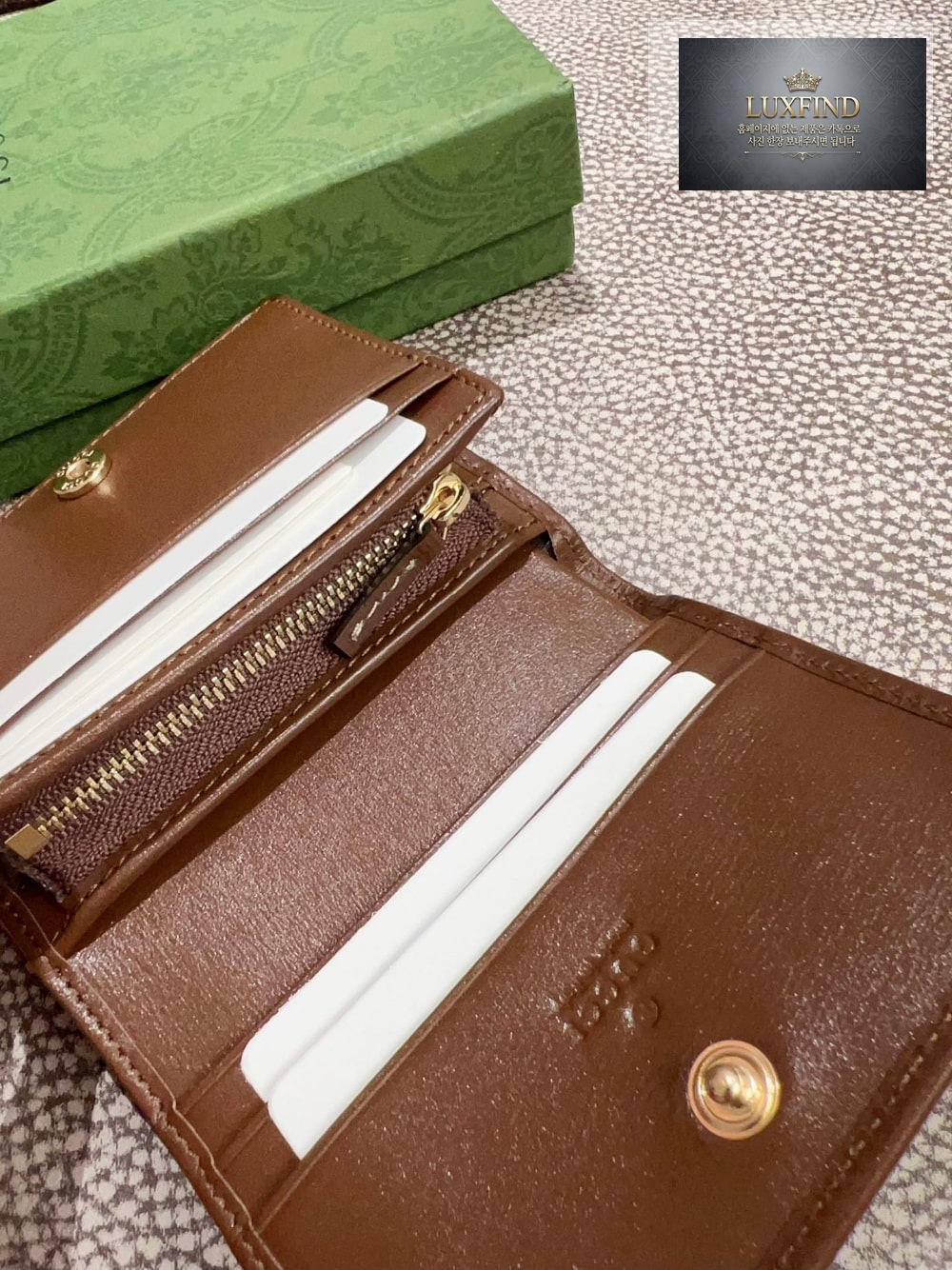 Gucci 621887