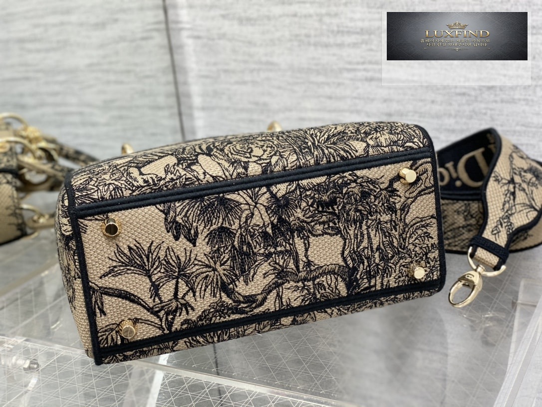 디올 베이지 멀티컬러 Toile de Jouy 레이디 D-LITE 미디엄 백 24*20*11CM