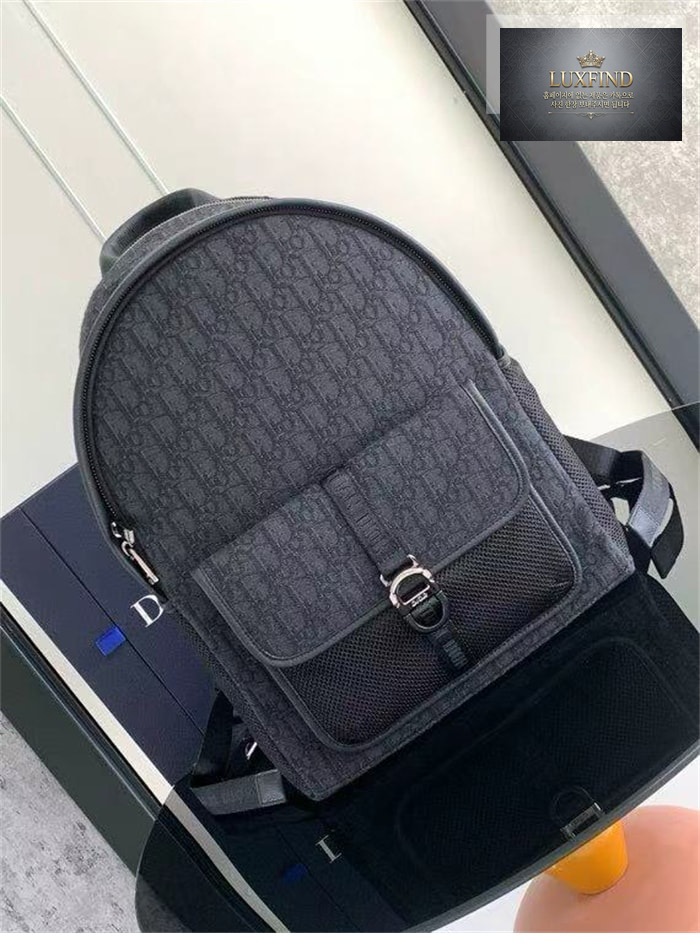 디올 8 오블리크 백팩