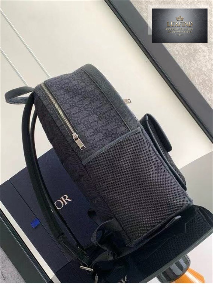 디올 8 오블리크 백팩