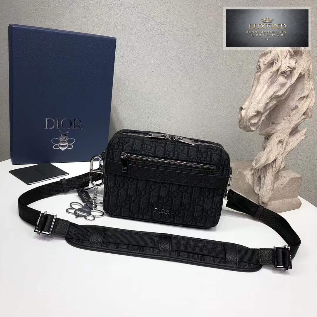 Dior Safari Messenger bag