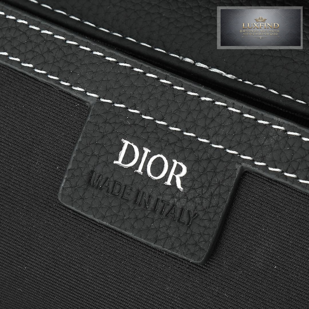 Dior Saddle Mini Flap Messenger