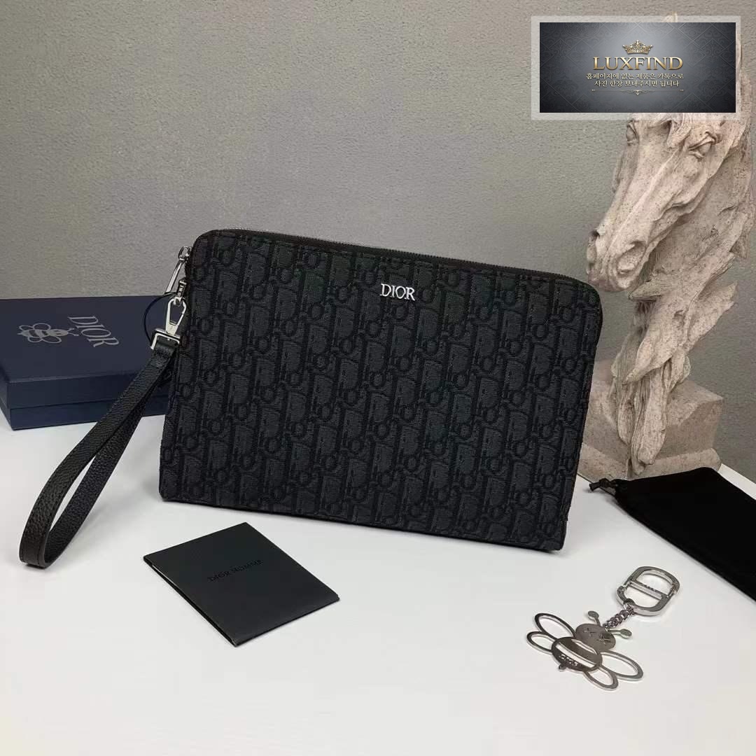 Dior Pouch