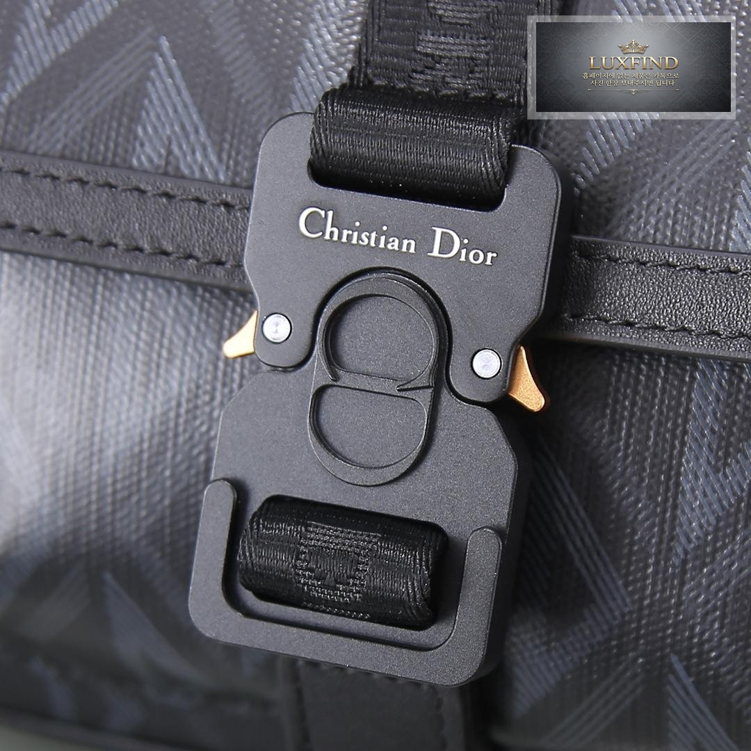 Dior Mini Hit The Road