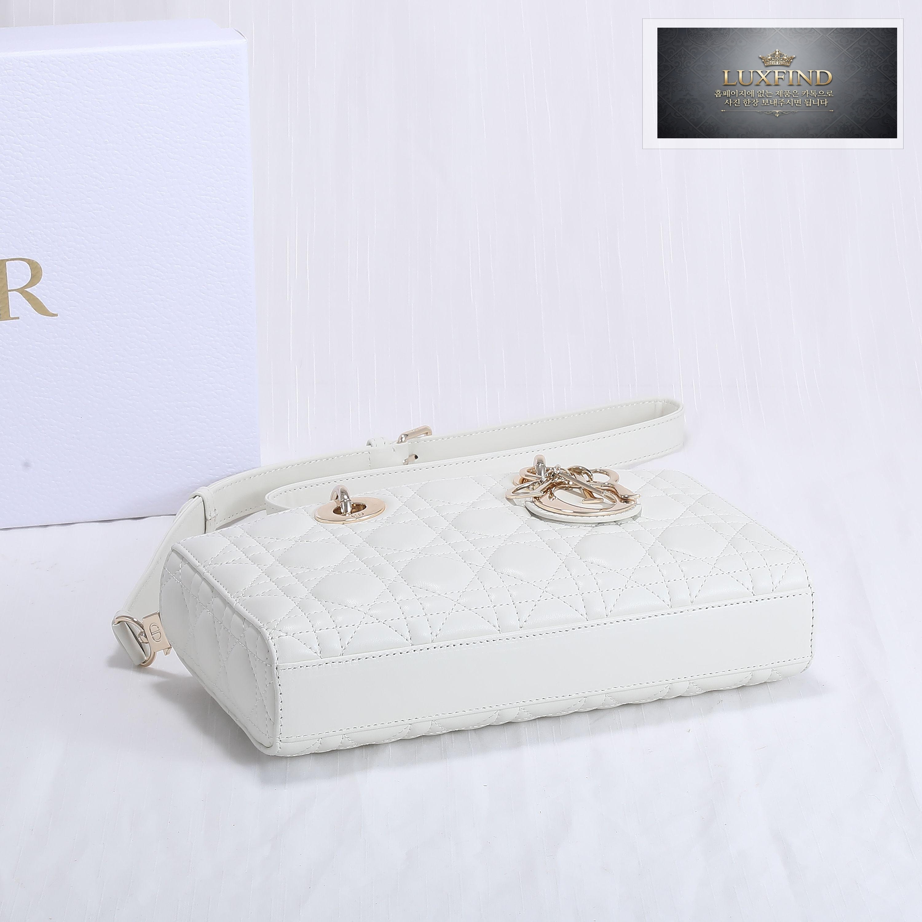 Dior Lady D-Joy Medium