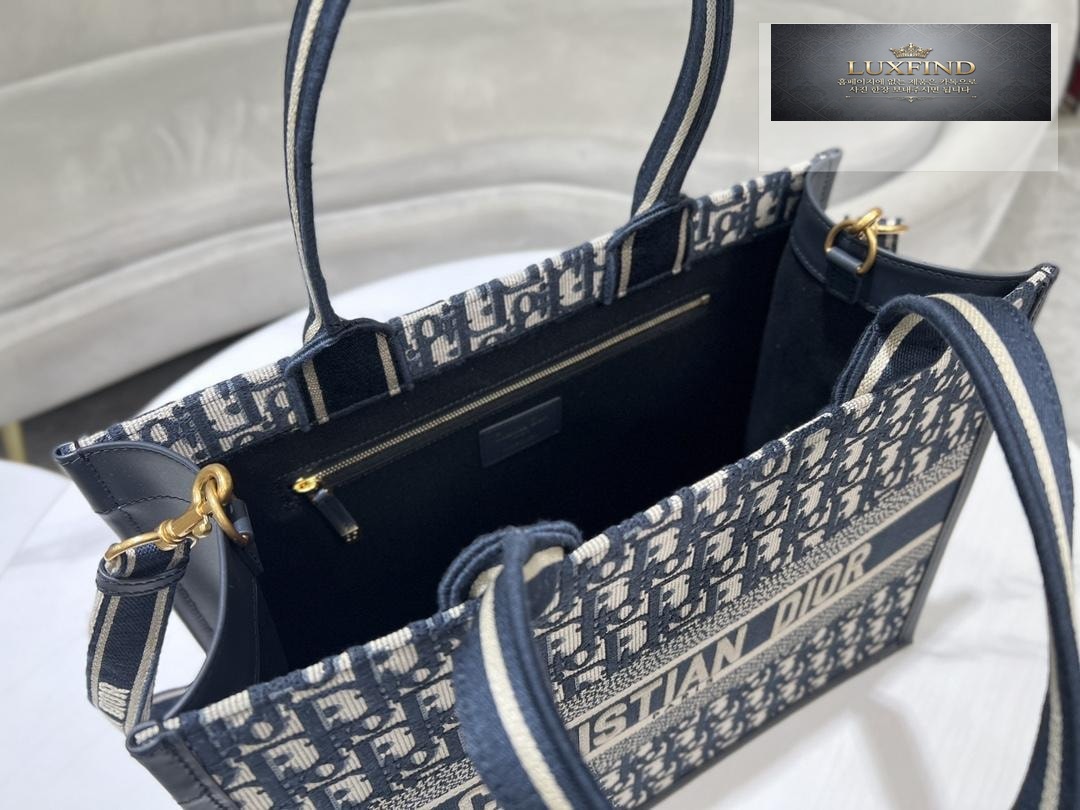 Dior Book Tote Cross
