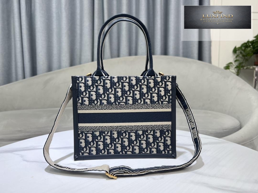 Dior Book Tote Cross