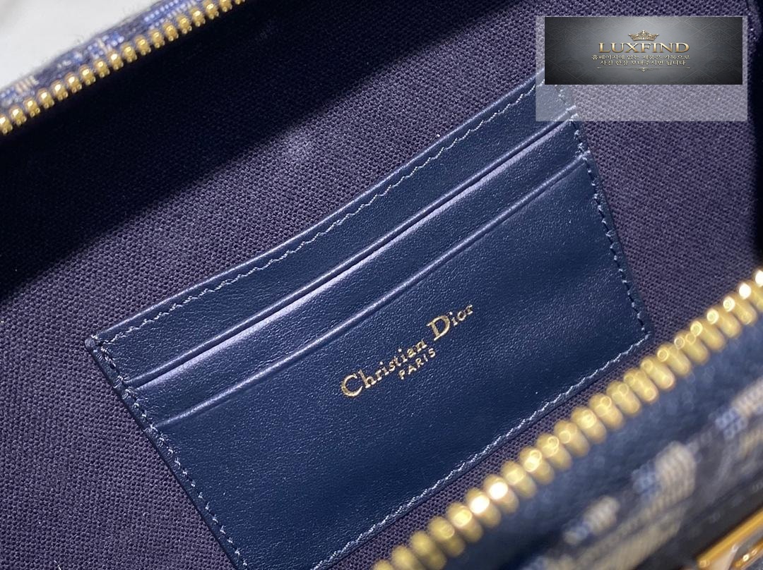 Dior 30 Montaigne Box