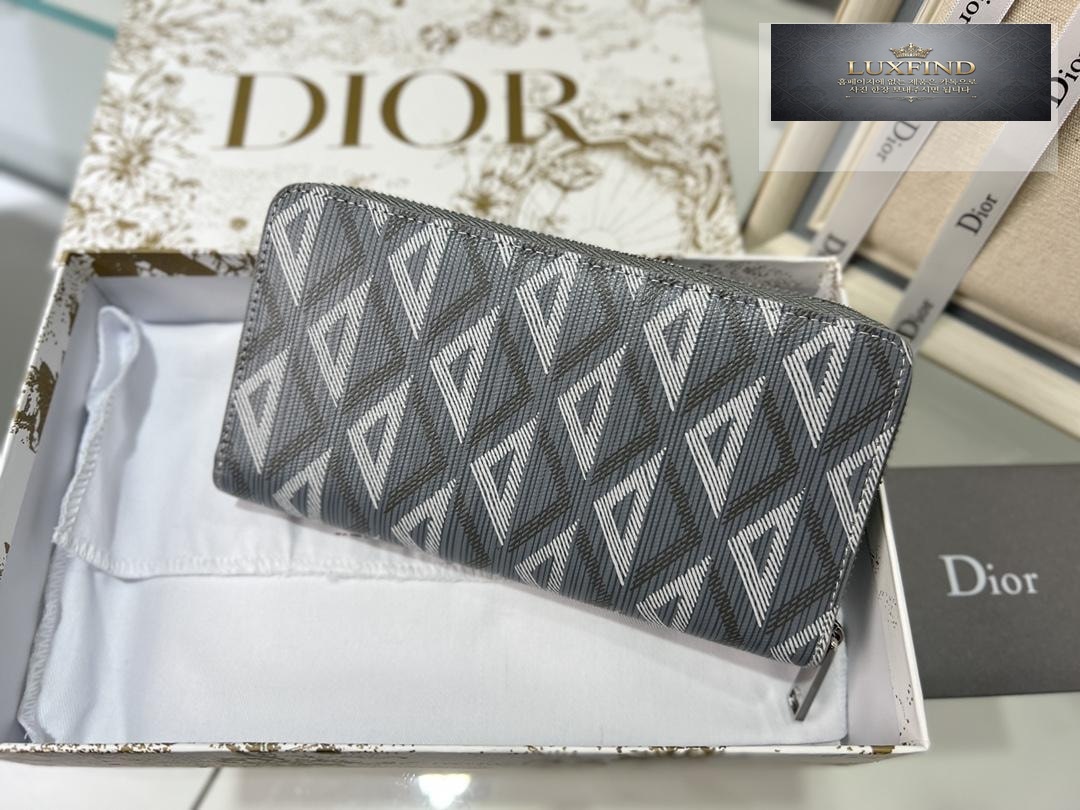 Dior Zipped Long Wallet