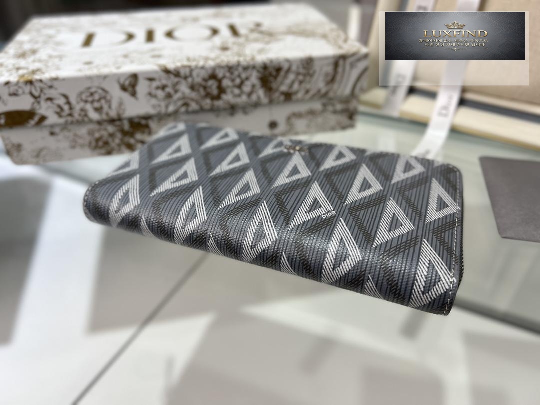 Dior Zipped Long Wallet