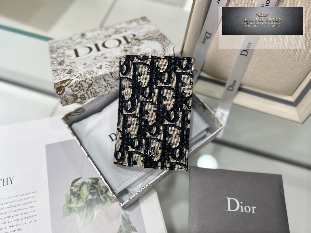 Dior Fold Card Holder