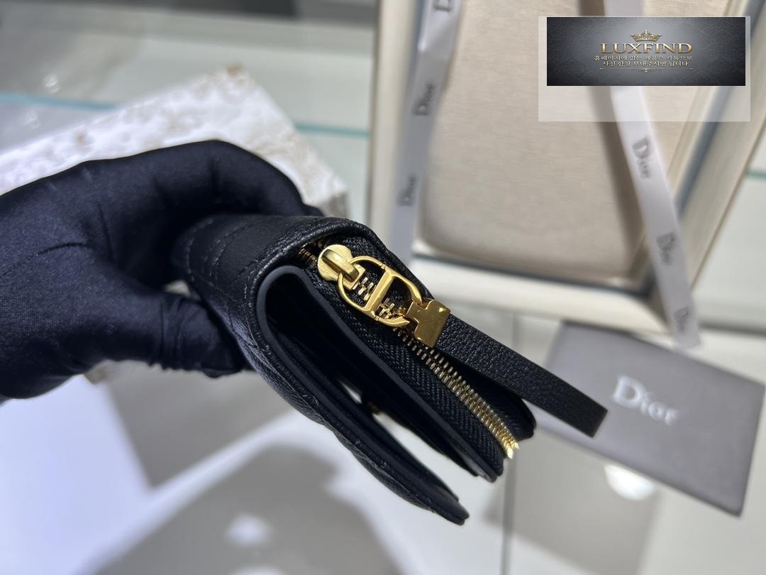 Dior Caro Compact Zipped Wallet