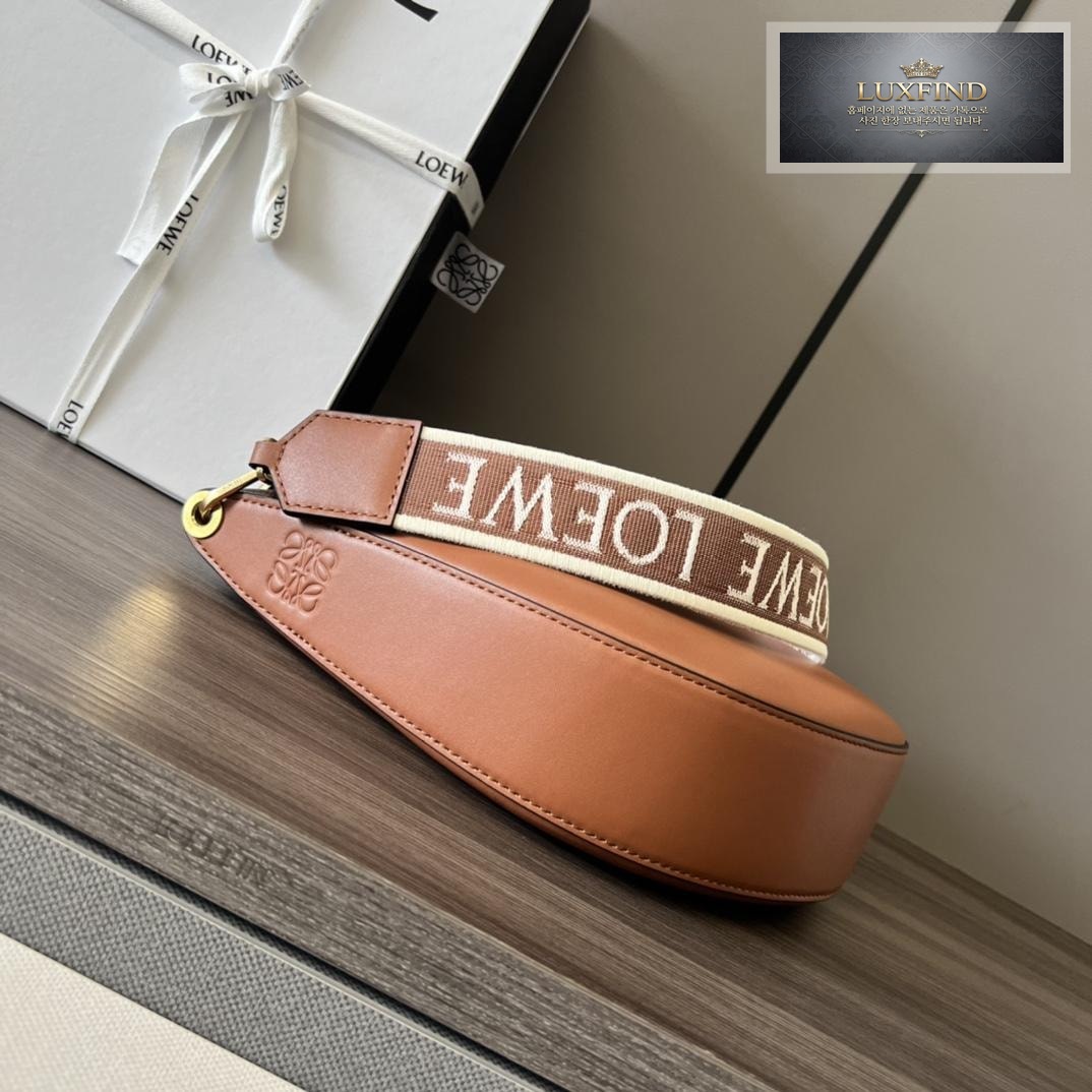 Loewe Luna Hobo