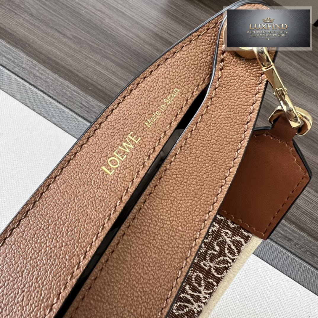 Loewe Luna Hobo