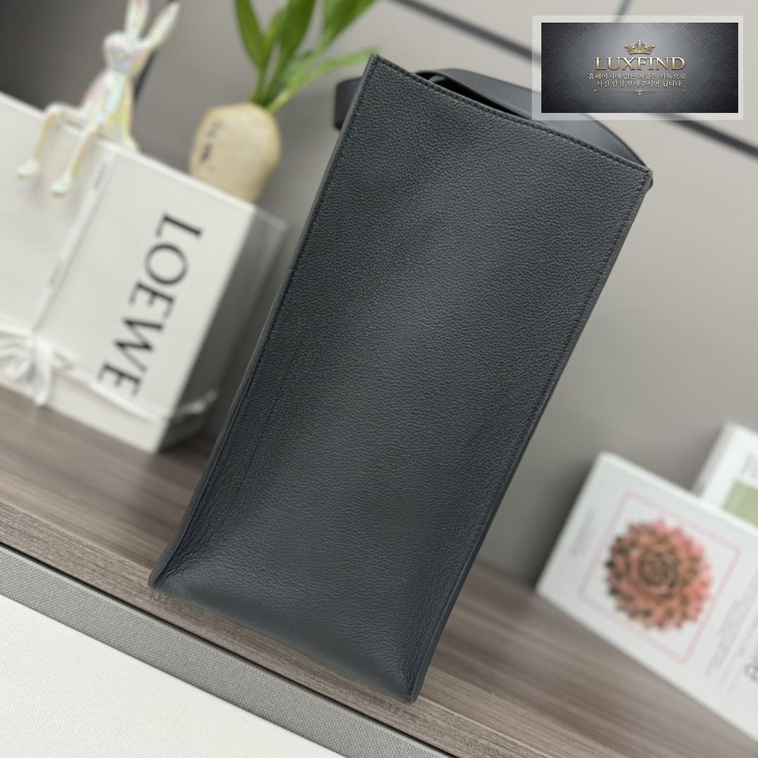 Loewe Buckle Zip Tote