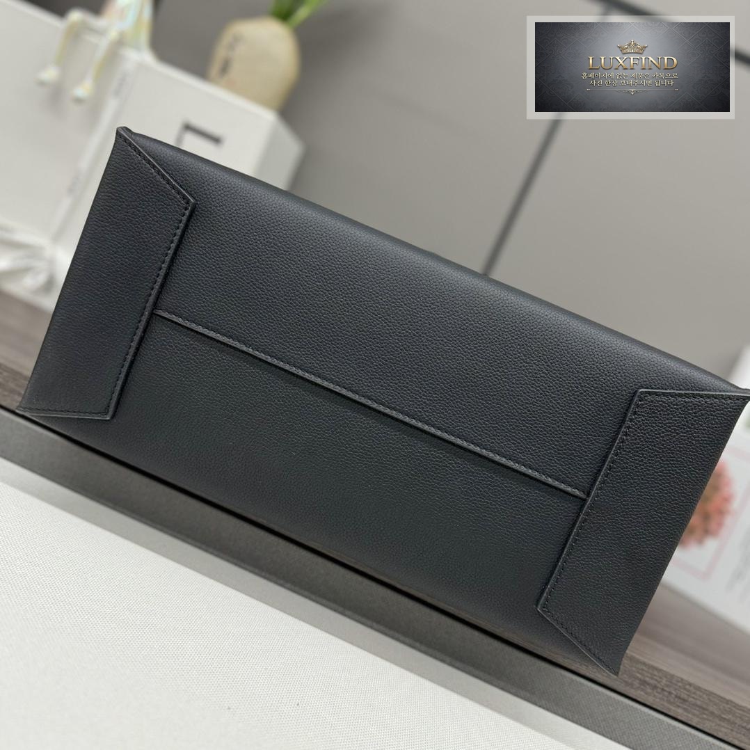 Loewe Buckle Zip Tote