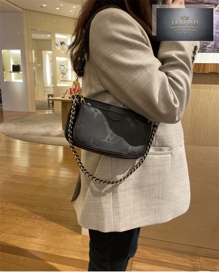 루이비통 멀티 포쉐트 악세수아 앙프렝뜨 모노그램 M80399