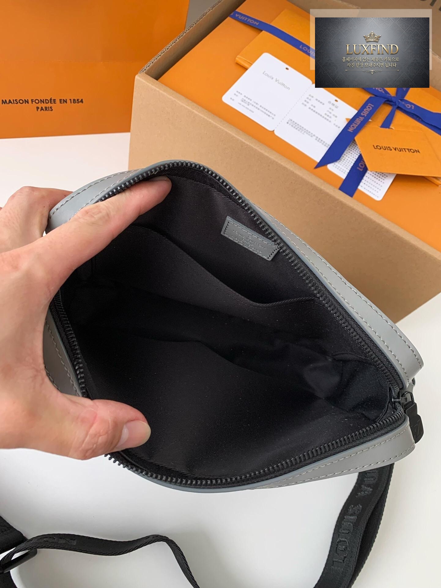 Louis Vuitton Duo Messenger
