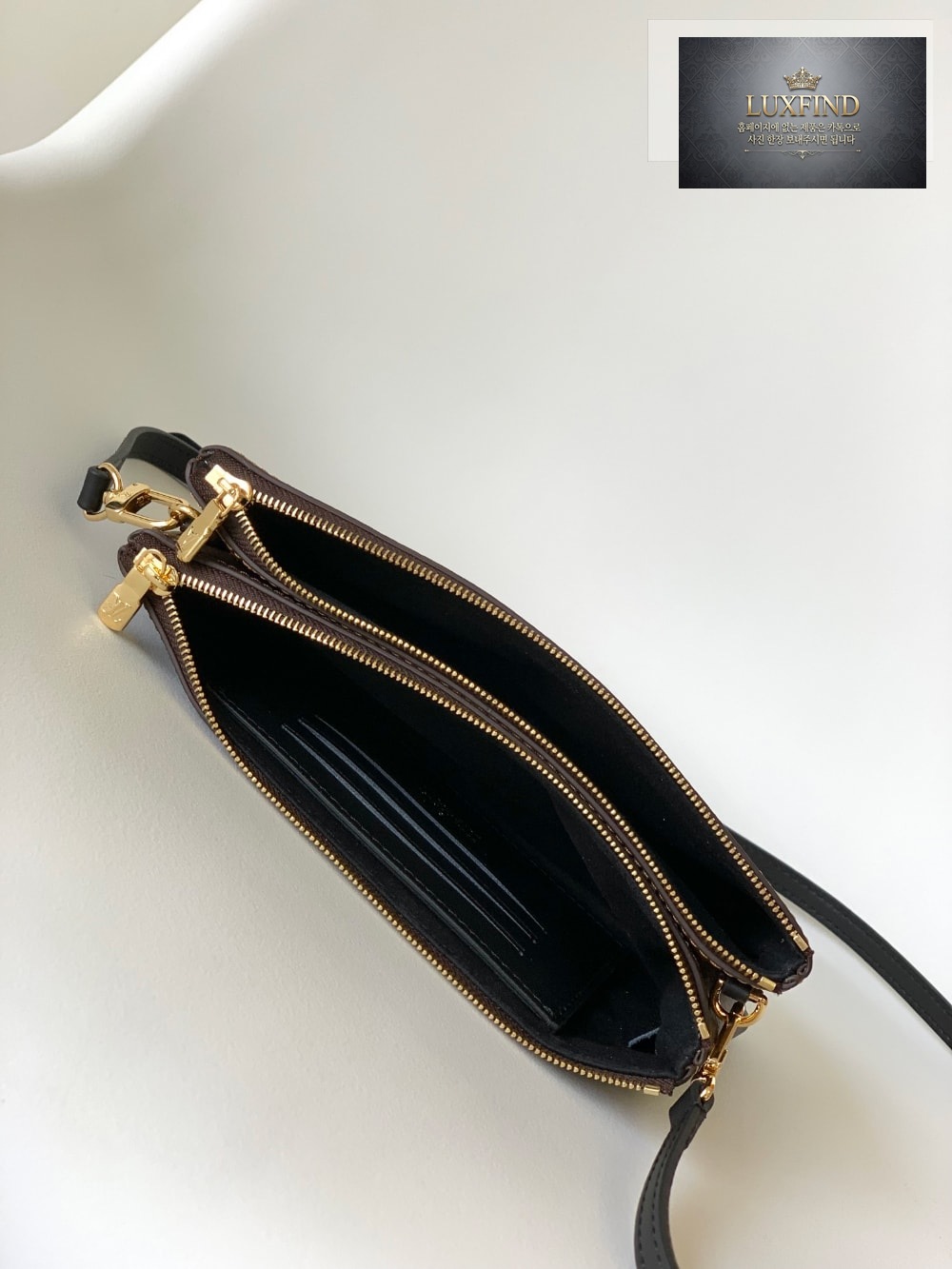 Louis Vuitton Double Zip Pochette