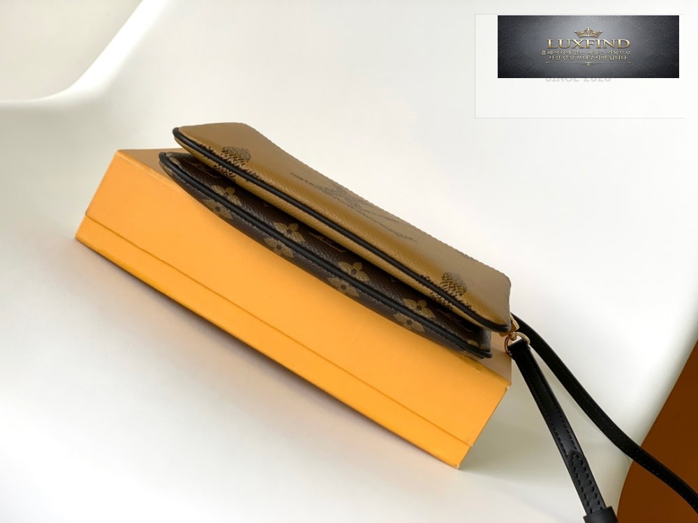 Louis Vuitton Double Zip Pochette