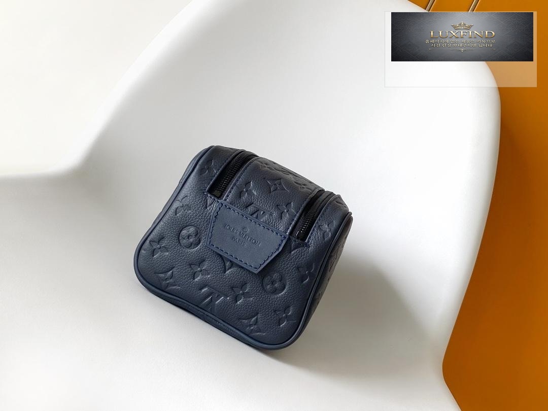 Louis Vuitton Dopp Kit