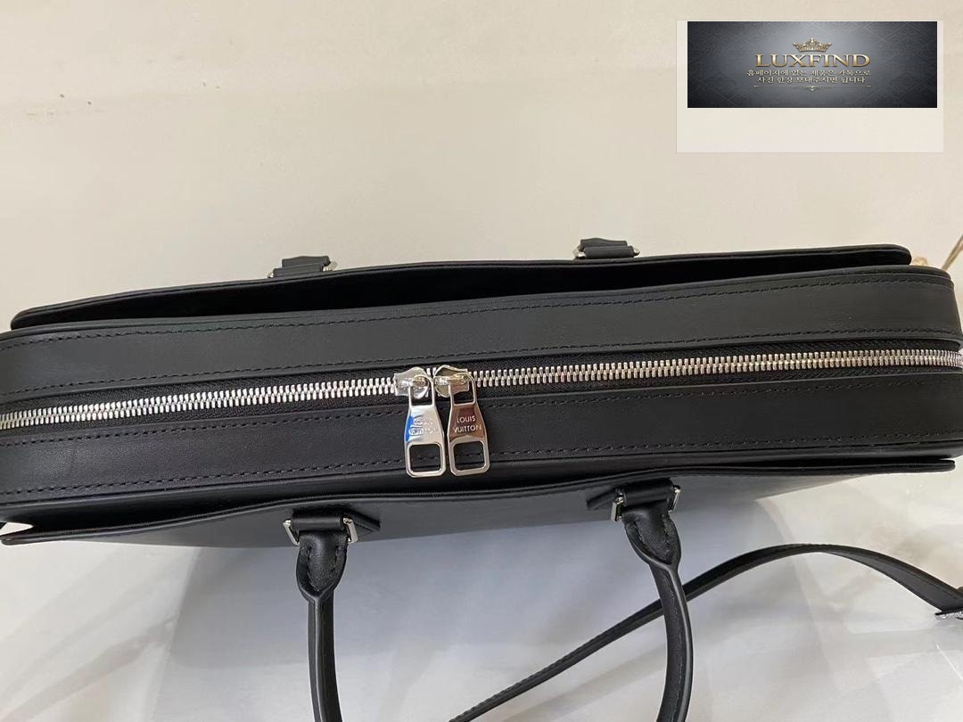 Louis Vuitton Dandy MM Epi
