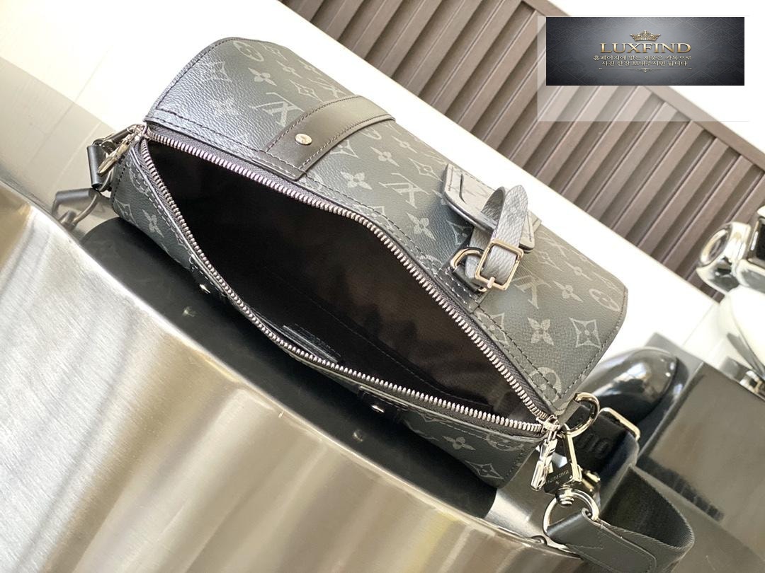 Louis Vuitton City Keeppole