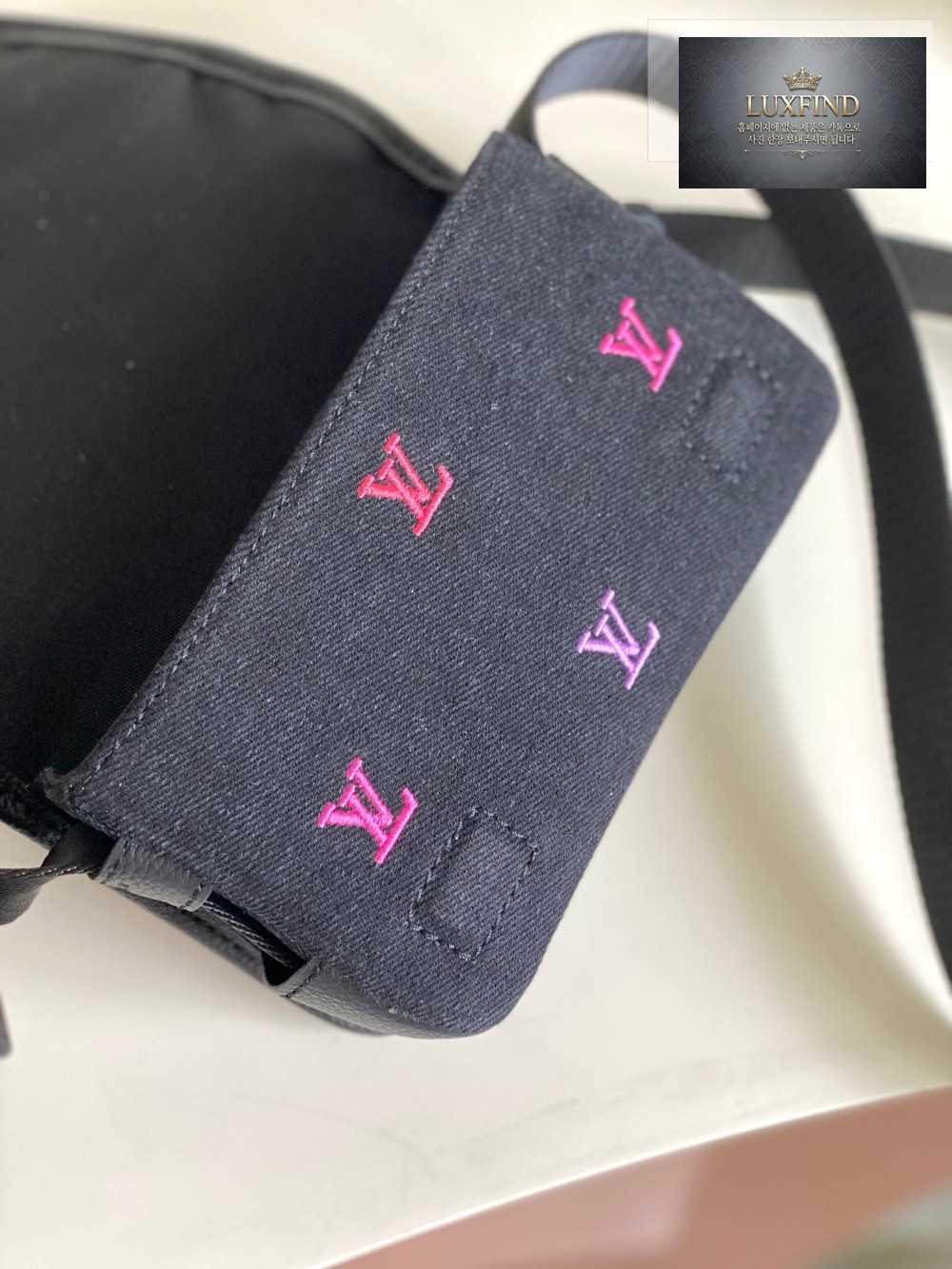 Louis Vuitton Bosphore Wearable Wallet Monogram