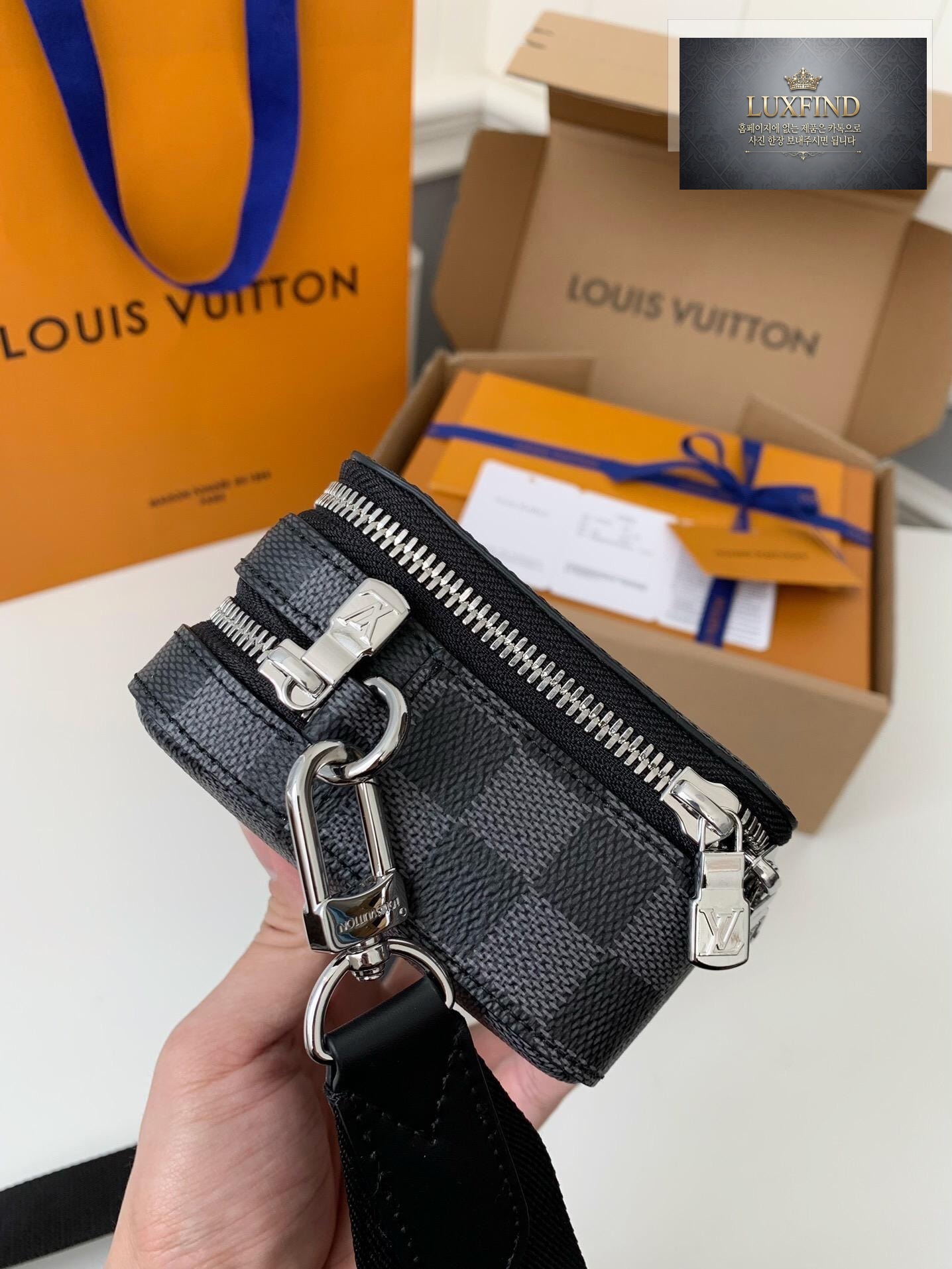 Louis Vuitton Alpha Wearable Wallet