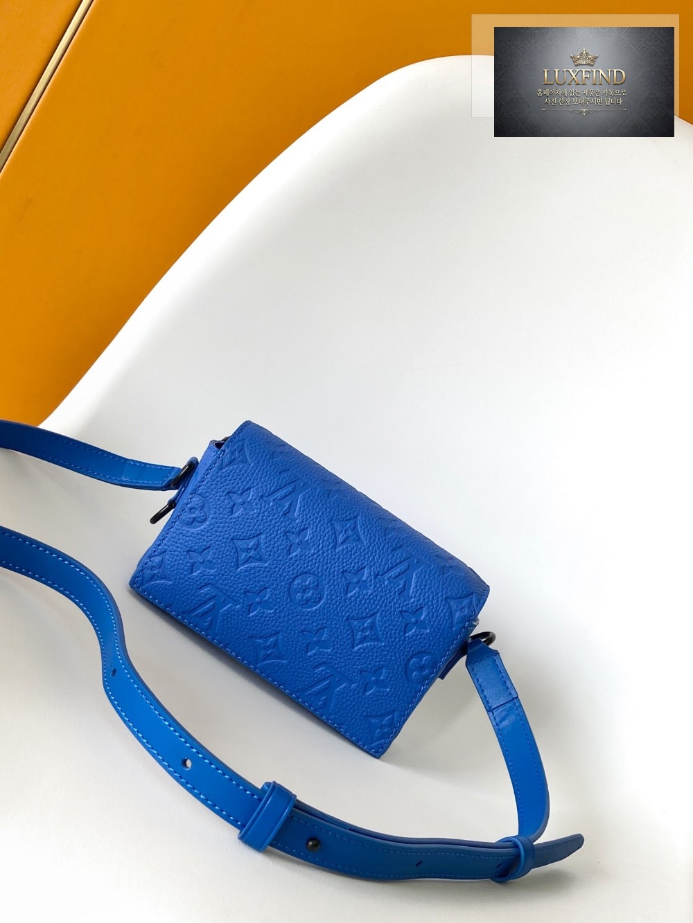 Louis Vuitton Taurillon Monogram Steamer Wearable Wallet