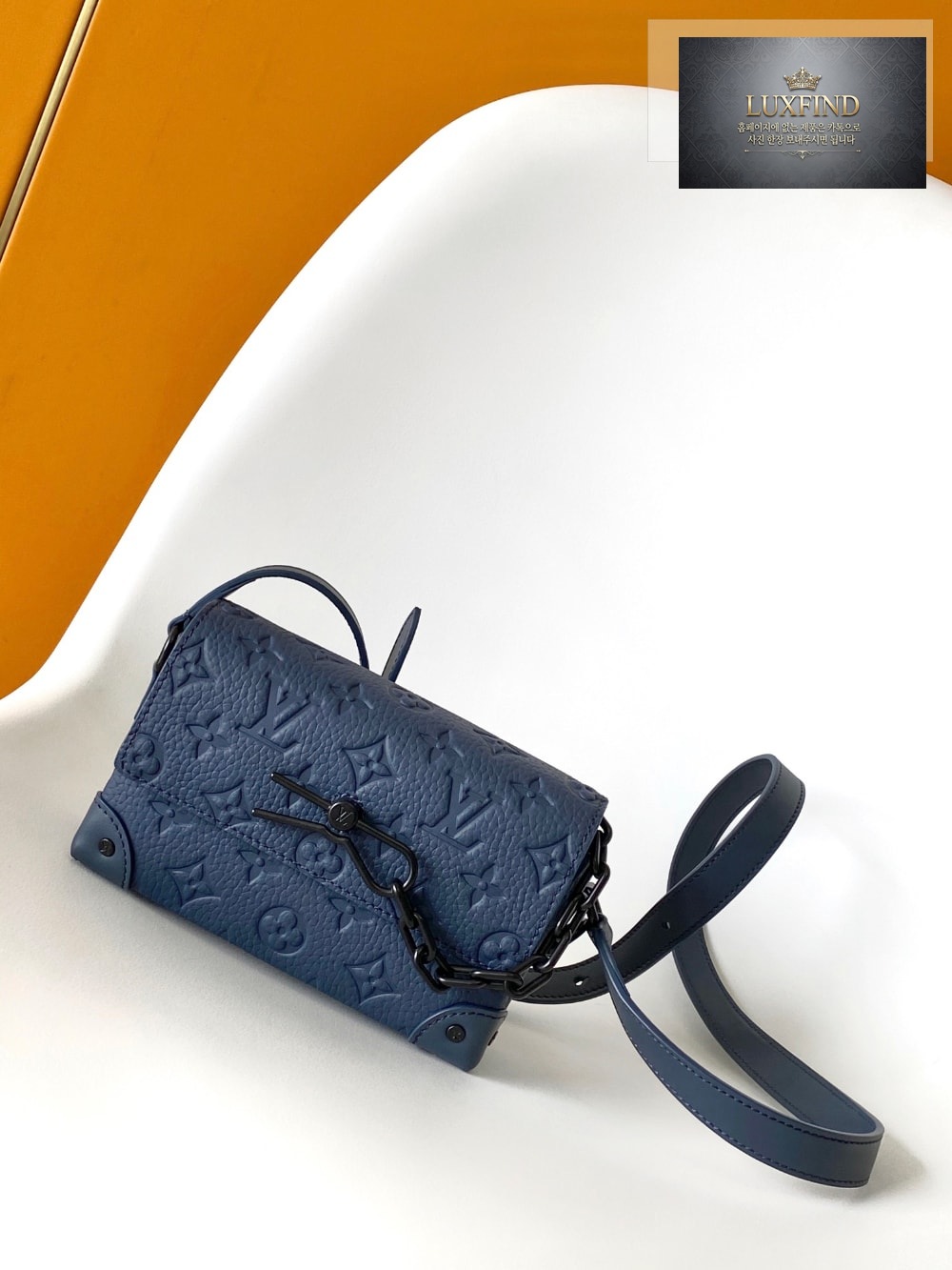 Louis Vuitton Steamer Wearable Wallet Taurillon Monogram