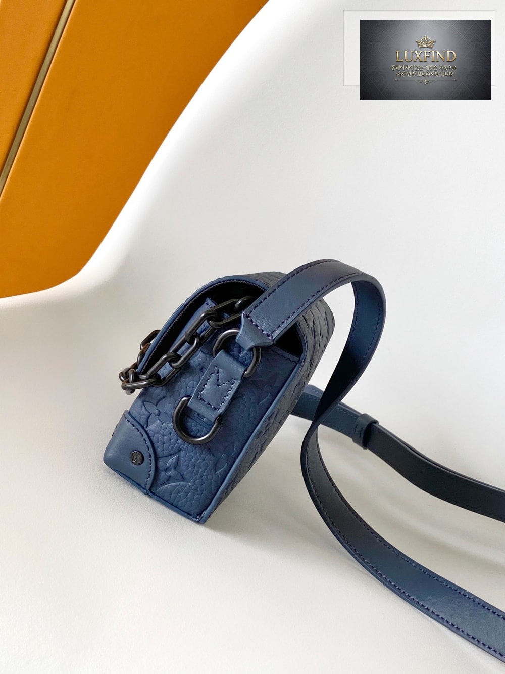 Louis Vuitton Steamer Wearable Wallet Taurillon Monogram