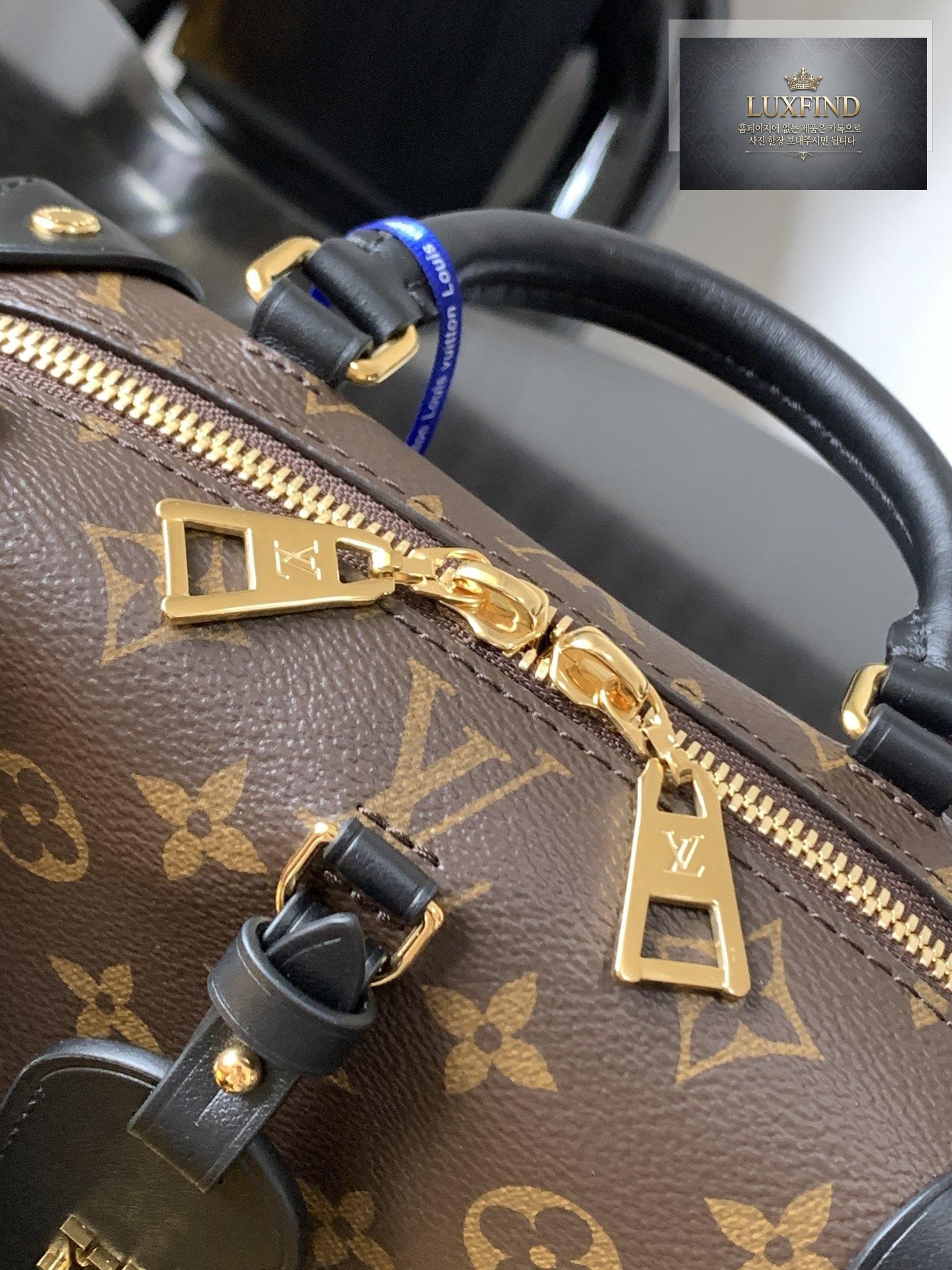 Louis Vuitton Petite Mal Souple Monogram