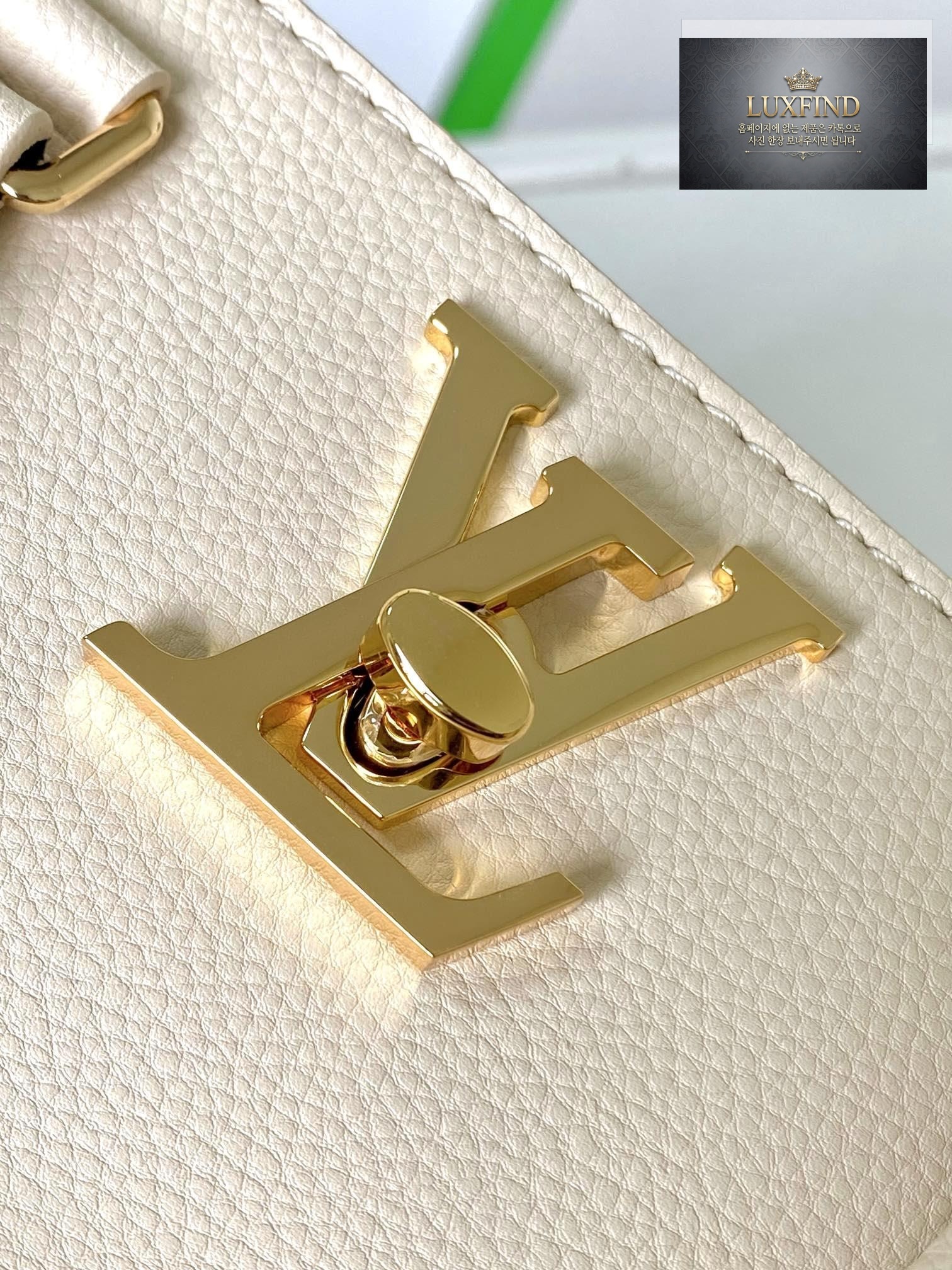 Louis Vuitton Lock & Go
